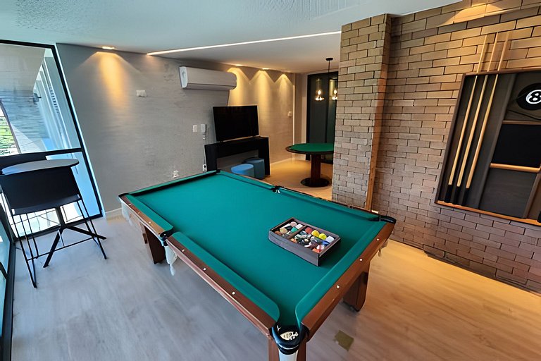 Sunny Hall c/ piscina privativa
