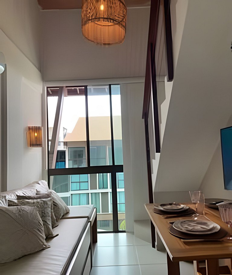 Sunny Hall Flat
