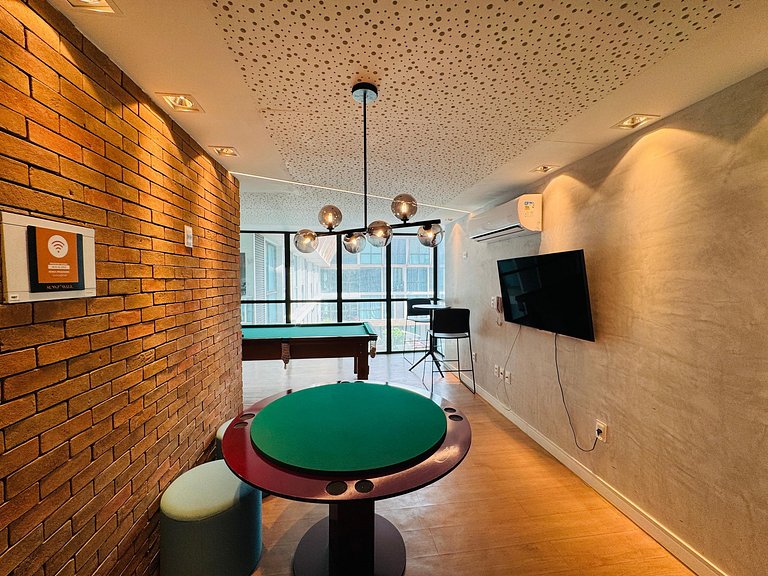 Sunny Hall c/ piscina privativa